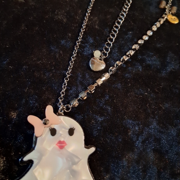 Betsey Johnson Black and White Crescent - Picture 11 of 11